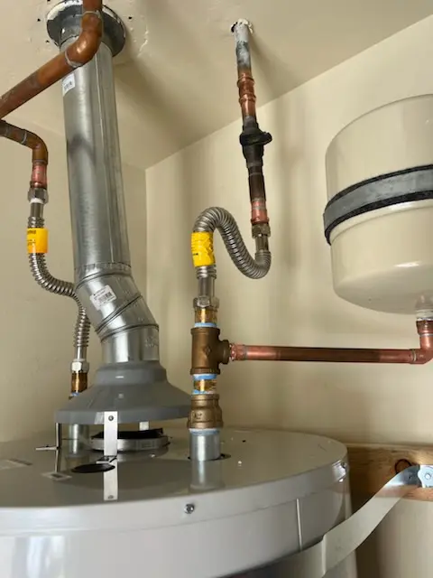 Water heater installation and plumbing repair in Oakhurst Terrace